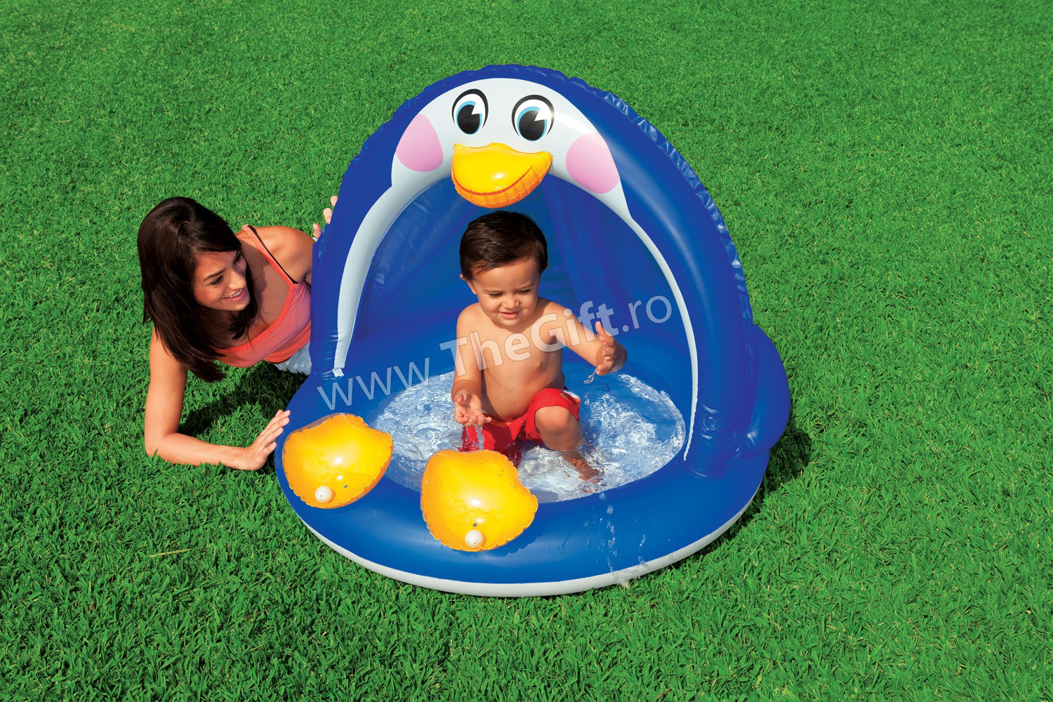 Piscina Pinguin cu parasolar